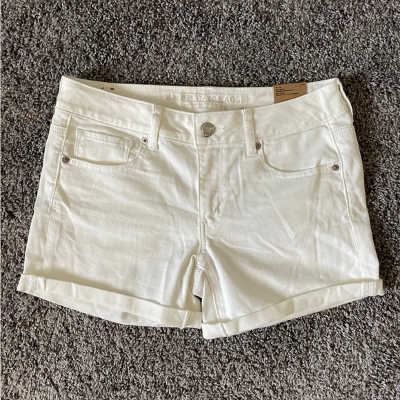 AE Shorts - Picture 1 of 5